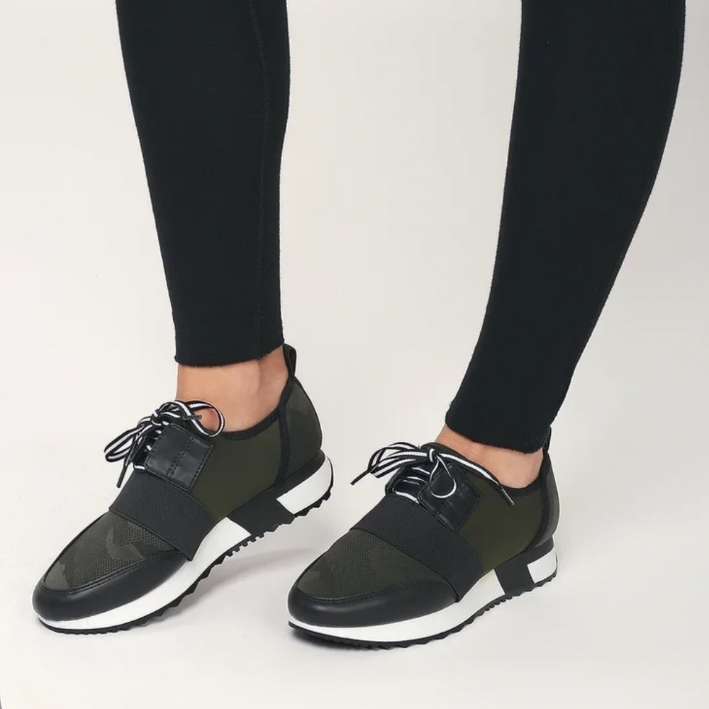 Steve Madden | Antics Green Camo Sneaker 7.5